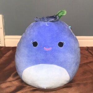 NWOT Bluby the Blueberry original Squishmallows 8” plush kids toy stuffed animal